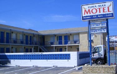 Luna Mar Motel